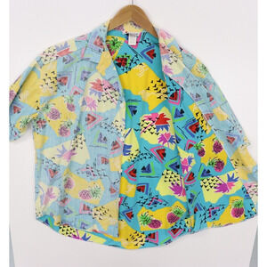 Vintage 1980's Riggers Surf Tropical Print Men't Short Sleeve Button Down Size M